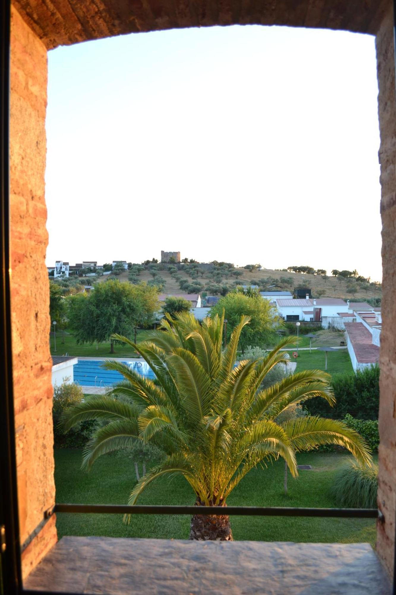 Rincon Del Abade Hotel Encinasola Exterior photo